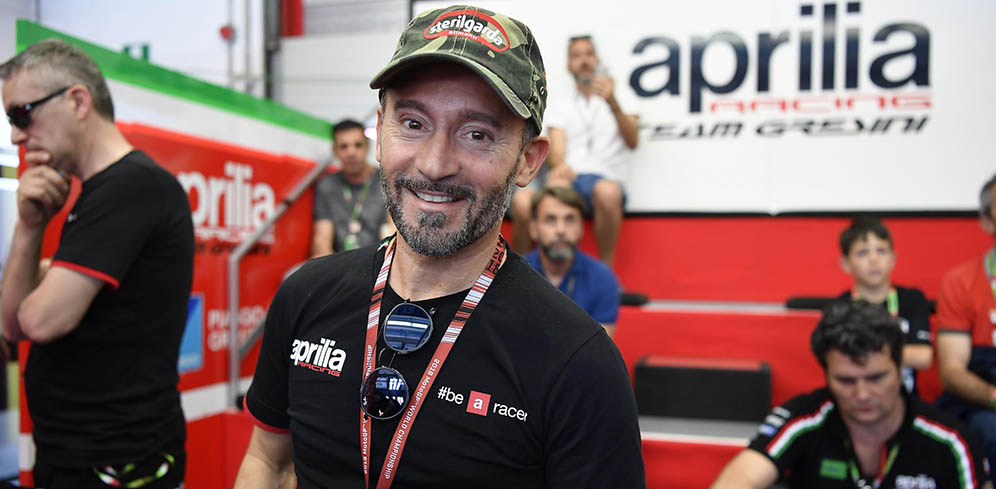 Rider Legendaris Biaggi Balik Ke Aprilia?